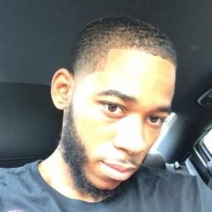 Meet your Posher, Dee